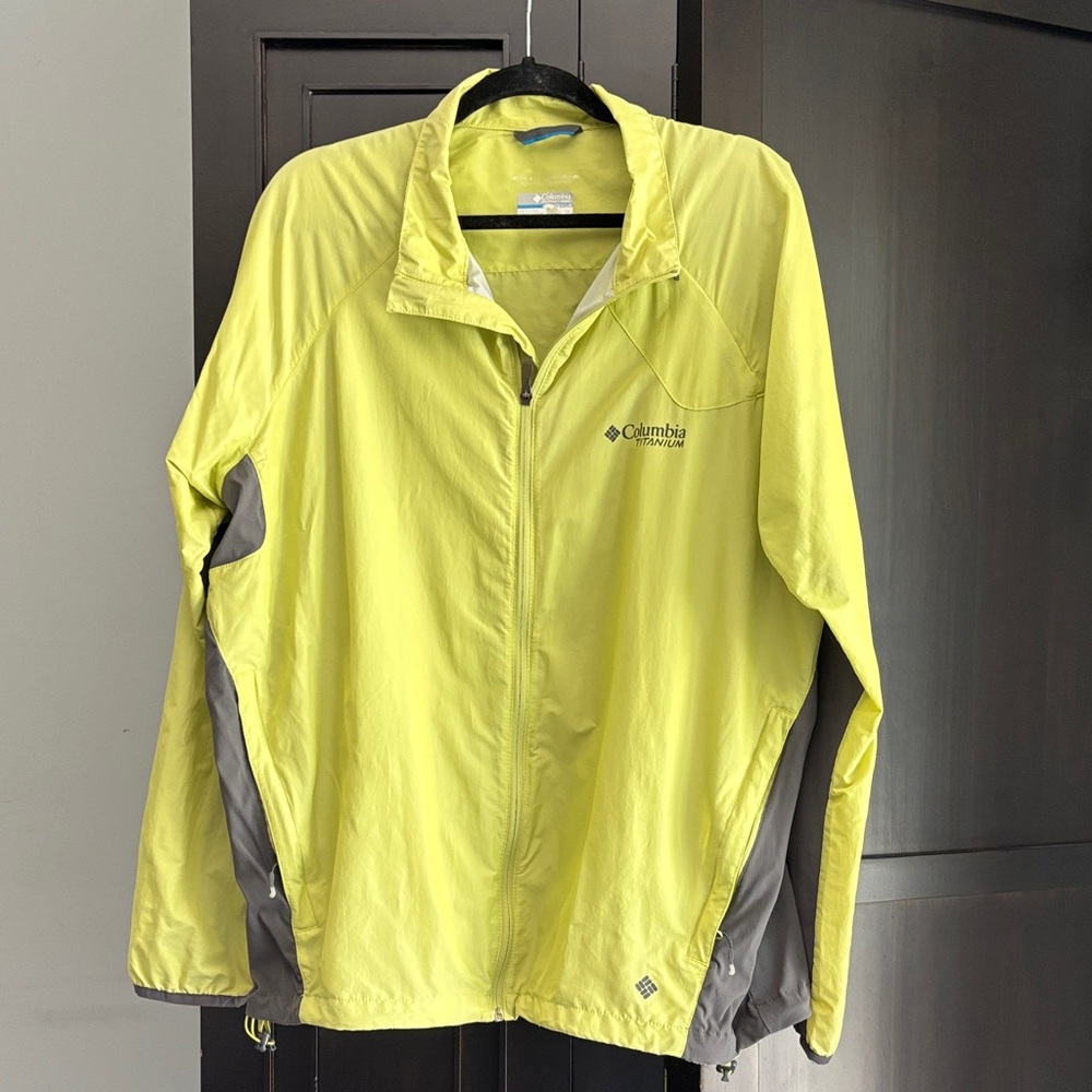 Columbia Men’s titanium Omni shield Lime, green Windbreaker